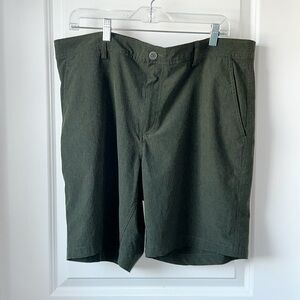 32 Degrees Green Stretch Comfort Active Performance Shorts Men’s Size 38